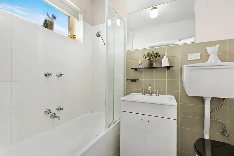 Sixth view of Homely apartment listing, 10/87A Clyde Street, Thornbury VIC 3071