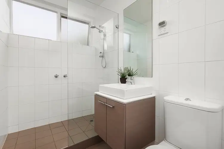 Fifth view of Homely apartment listing, 6/2 May Grove, South Yarra VIC 3141