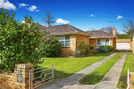 28 Raynes Park Road, Hampton VIC 3188