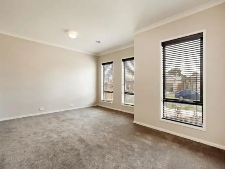 Fifth view of Homely house listing, 10 Sanctum Circuit, Doreen VIC 3754