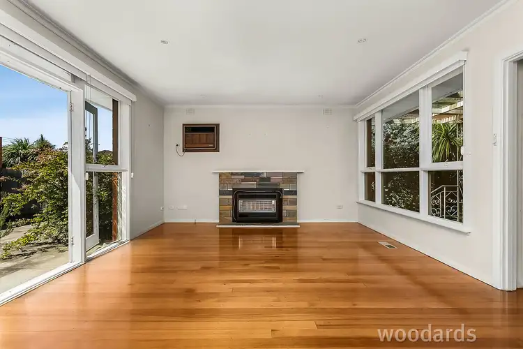 Second view of Homely house listing, 1 Wyuna Court, Bentleigh VIC 3204