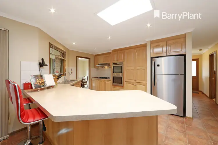 2 Leah Court, Rowville VIC 3178
