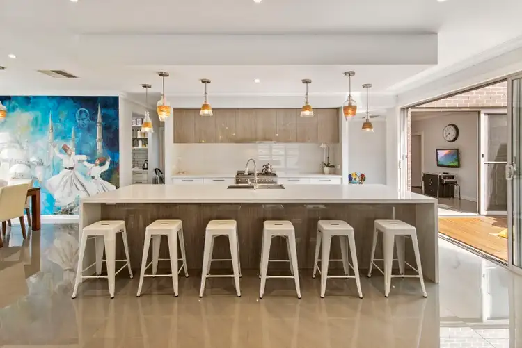 Fifth view of Homely house listing, 8 Solomon Way, Beveridge VIC 3753