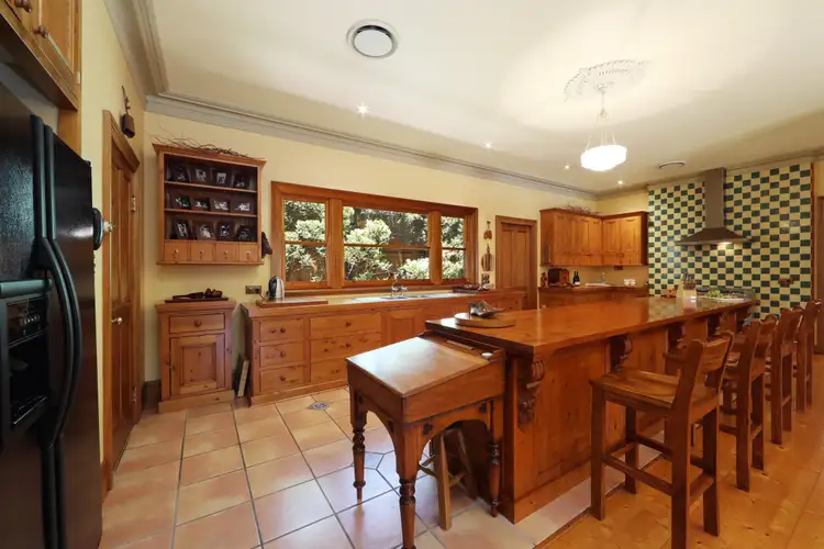 Second view of Homely house listing, 7 Incana Place, Rowville VIC 3178