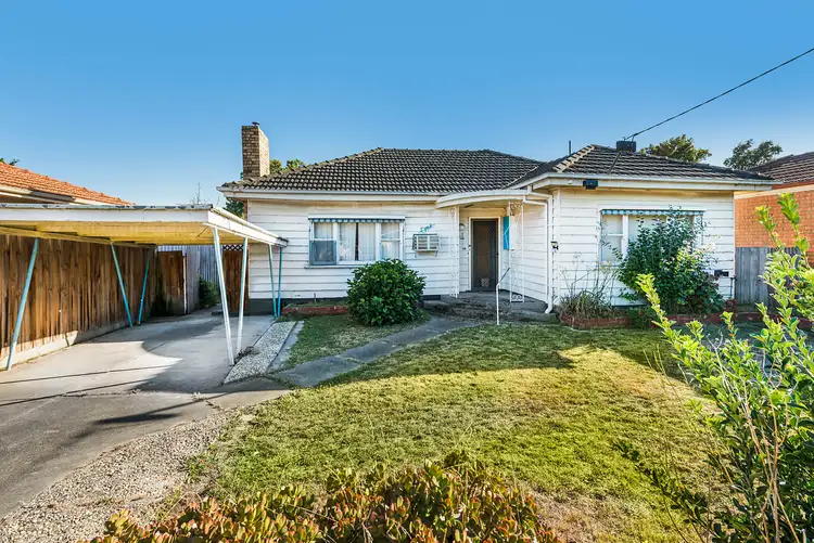 1 Dixon Grove, Blackburn VIC 3130