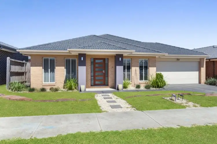 43 Golf Links Drive, Beveridge VIC 3753