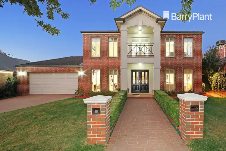 12 Sovereign Crest Boulevard, Rowville VIC 3178