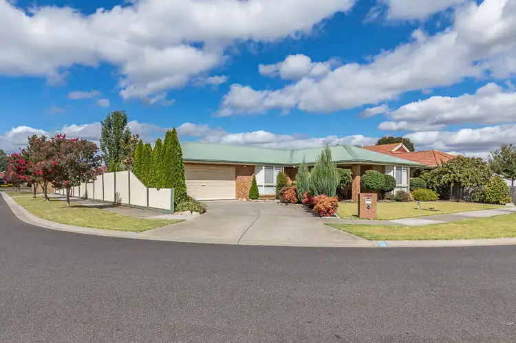1 Spoonbill Place, Sale VIC 3850