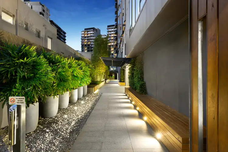 229 Toorak Road