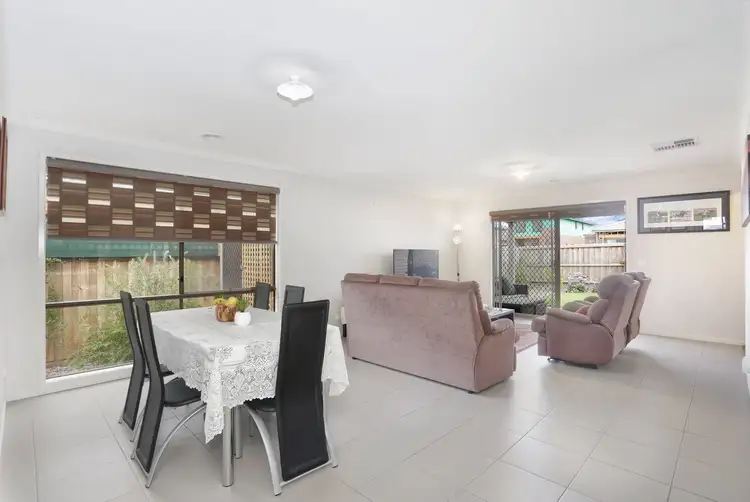 Fifth view of Homely house listing, 3 Langdon Court, Cranbourne West VIC 3977