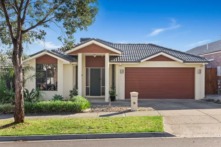 8 Peterborough Drive, Doreen VIC 3754