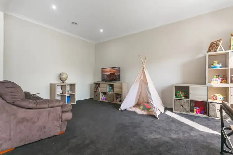 Fifth view of Homely house listing, 135 Roulston Way, Wallan VIC 3756