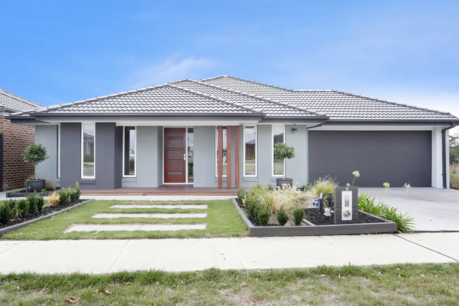Main view of Homely house listing, 8 Ranfurlie  Boulevard, Cranbourne West VIC 3977