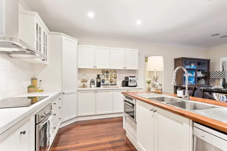 Second view of Homely house listing, 6 Lakeland Drive, Doreen VIC 3754
