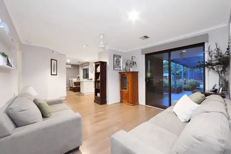 Fifth view of Homely house listing, 4 Humphreys Way, Rowville VIC 3178