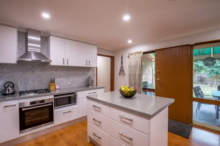 Second view of Homely townhouse listing, 2/6 Brand Street, Sale VIC 3850