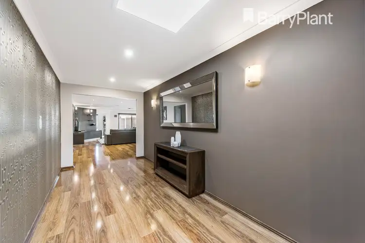 Second view of Homely house listing, 7 Carisbrook Circuit, Truganina VIC 3029
