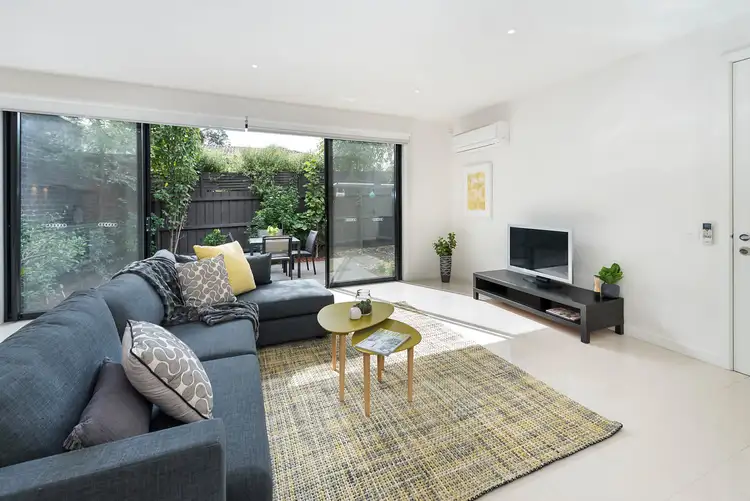 Second view of Homely townhouse listing, 3/6 La Frank Street, Burwood VIC 3125