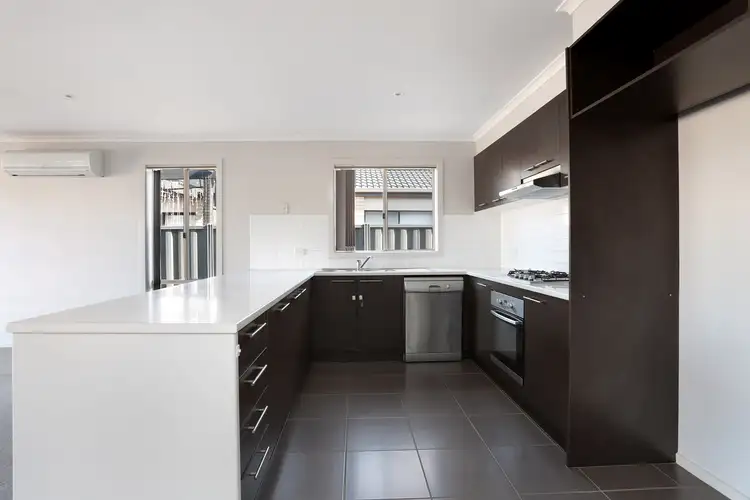 Sixth view of Homely house listing, 31 Kinglake Drive, Manor Lakes VIC 3024