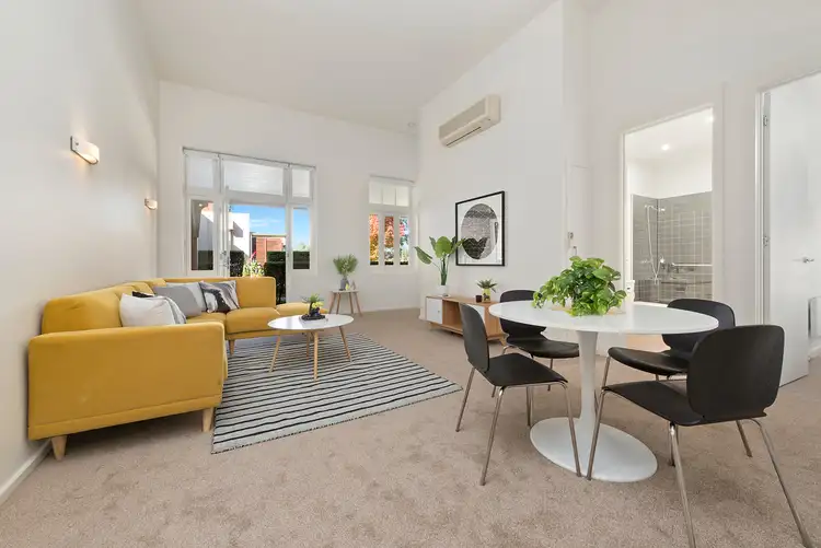 Second view of Homely apartment listing, 6/136 Ernest Jones Drive, Macleod VIC 3085