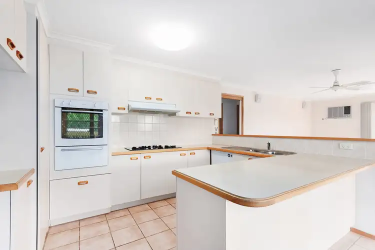 Fifth view of Homely house listing, 25 Rachael Court, Pakenham VIC 3810