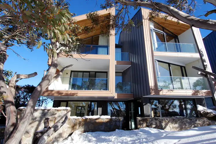 Whitehorse Village/1 Whitehorse Village Road, Mount Buller VIC 3723