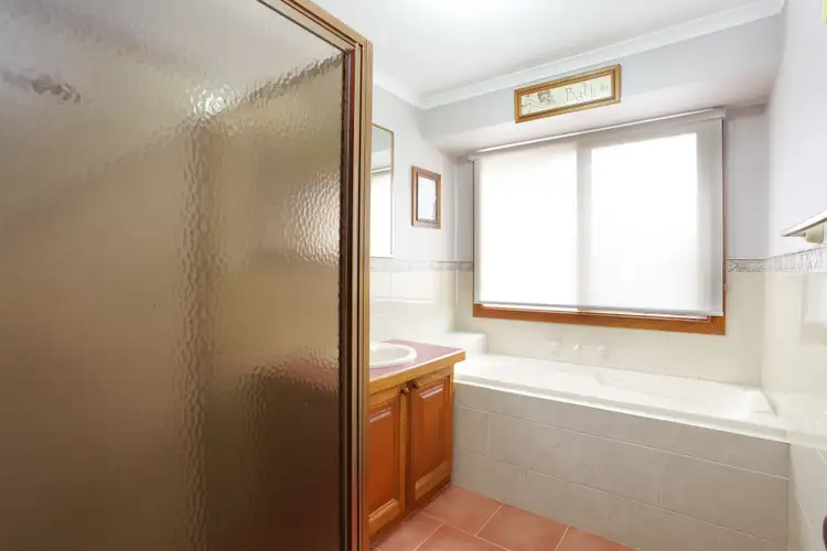 Fifth view of Homely house listing, 2 Royal Terrace, Craigieburn VIC 3064