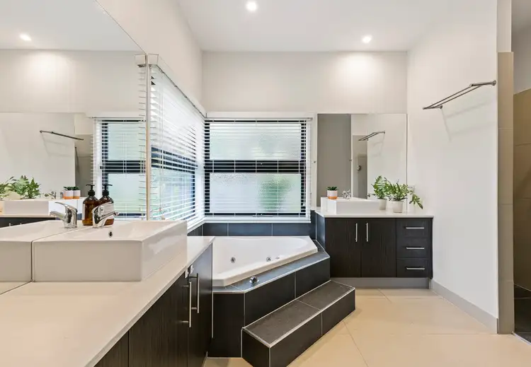 Fifth view of Homely house listing, 31-33 Davis Drive, Mount Eliza VIC 3930