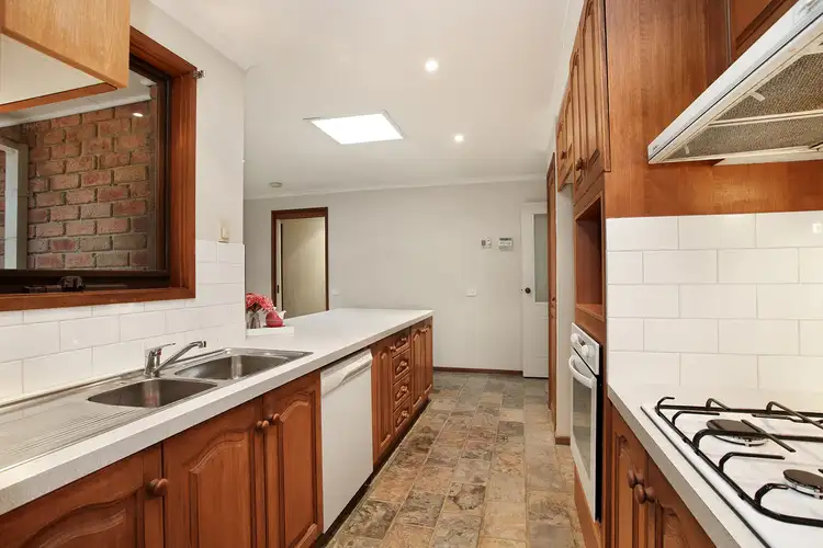 Fifth view of Homely house listing, 28 Rozzy Parade, Narre Warren VIC 3805