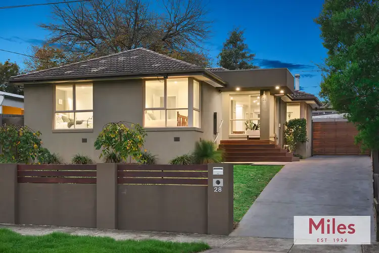 28 Cooinda Crescent, Watsonia VIC 3087