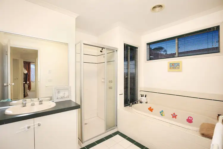 Fourth view of Homely house listing, 14 Brookfield Court, Berwick VIC 3806