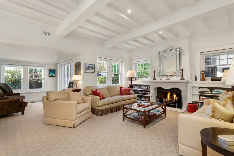 21 Iona Avenue, Toorak VIC 3142