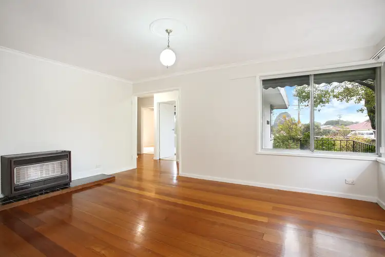 Fifth view of Homely house listing, 1 Paringa  Court, Frankston VIC 3199