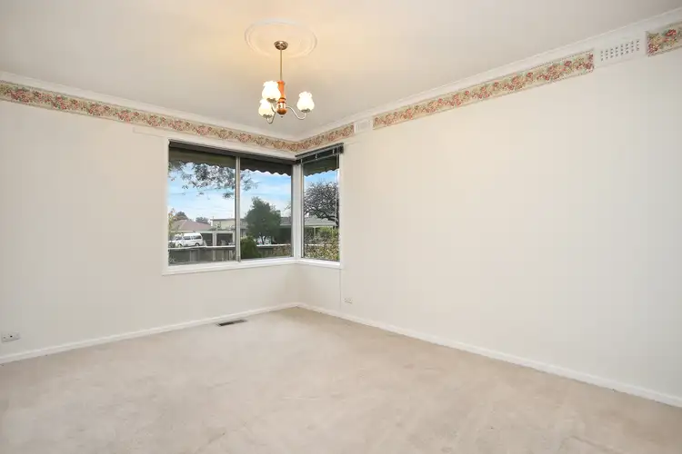 Sixth view of Homely house listing, 1 Paringa  Court, Frankston VIC 3199