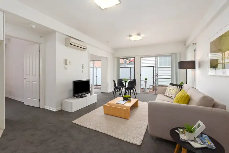 Second view of Homely apartment listing, 4/3 Burgundy Street, Heidelberg VIC 3084