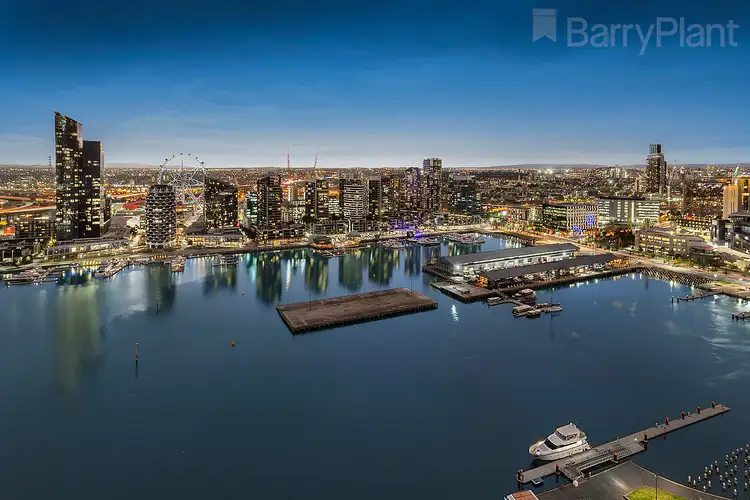 283/8 Waterside Place, Docklands VIC 3008