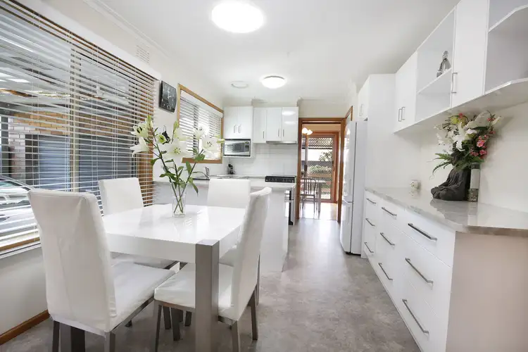 60 Darriwill  Street, Bell Post Hill VIC 3215
