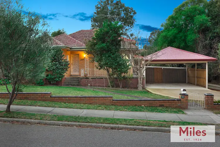11 Kambea Crescent, Viewbank VIC 3084