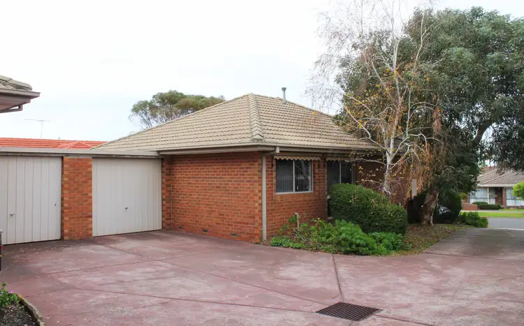 Second view of Homely unit listing, 1/4 Shara Court, Narre Warren VIC 3805