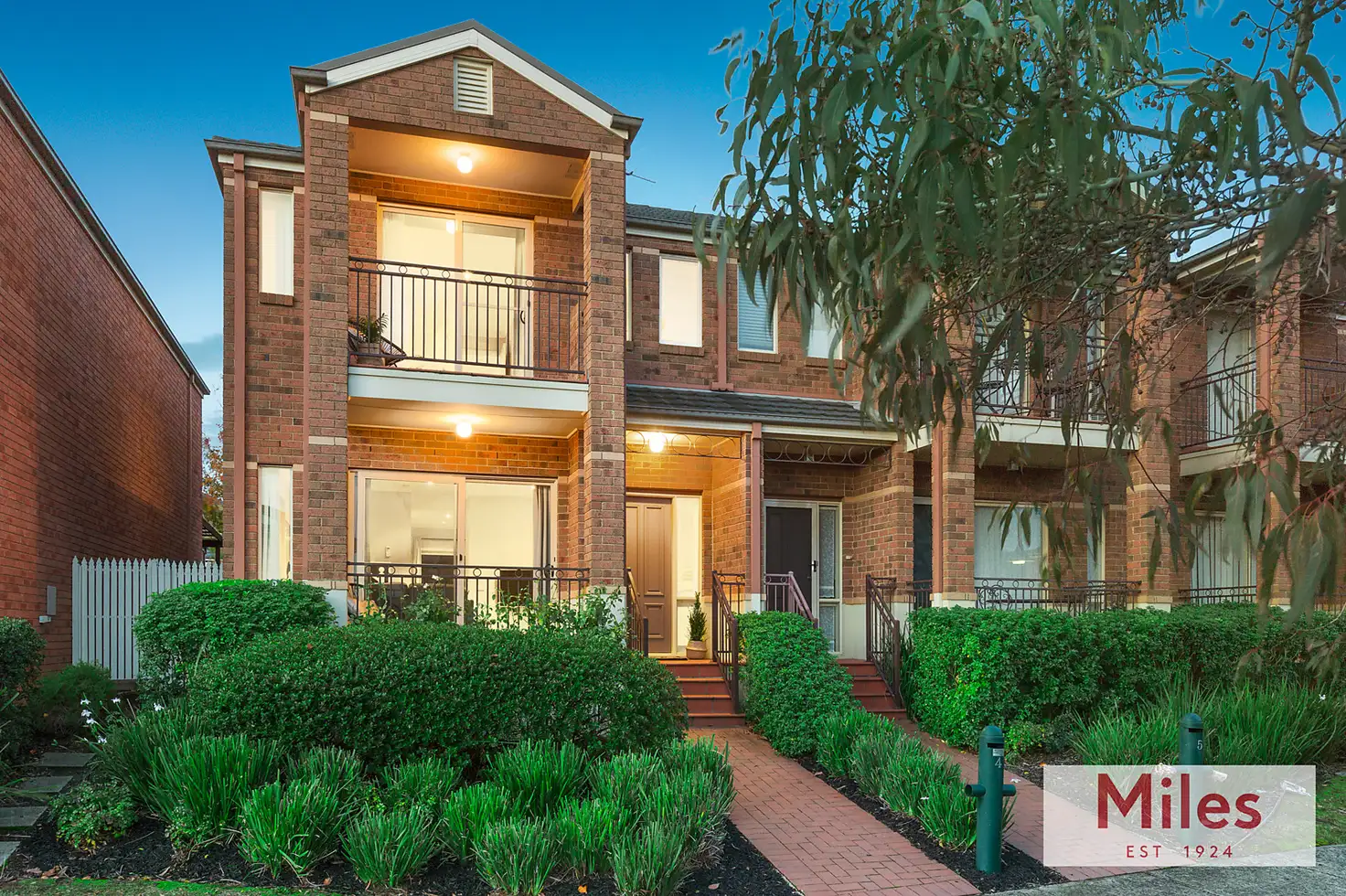 Main view of Homely house listing, 4 Peregrine Court, Viewbank VIC 3084