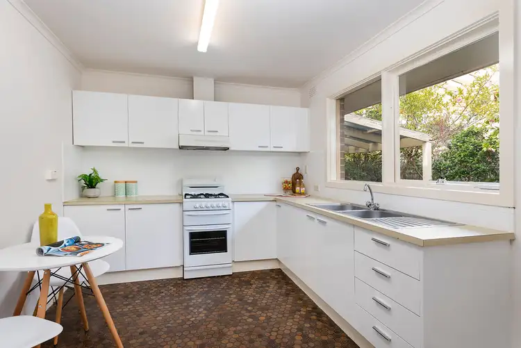 Fifth view of Homely unit listing, 3/136 Windsor Crescent, Surrey Hills VIC 3127