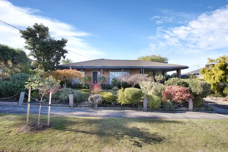 Second view of Homely house listing, 2 William  Avenue, Hallam VIC 3803