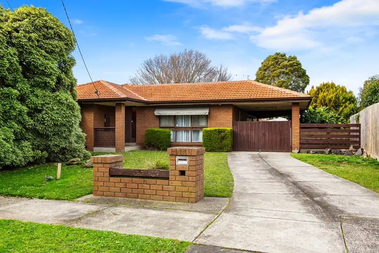 12 Ann Crescent, Pakenham VIC 3810