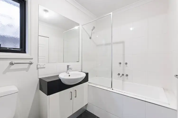 Fifth view of Homely townhouse listing, 2/202 Wickham Road, Highett VIC 3190