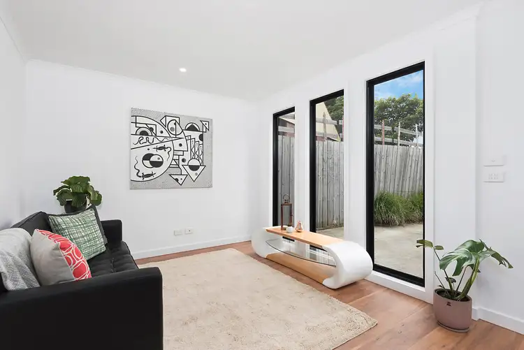 Fourth view of Homely unit listing, 2/1 Poplar Crescent, Bellfield VIC 3081