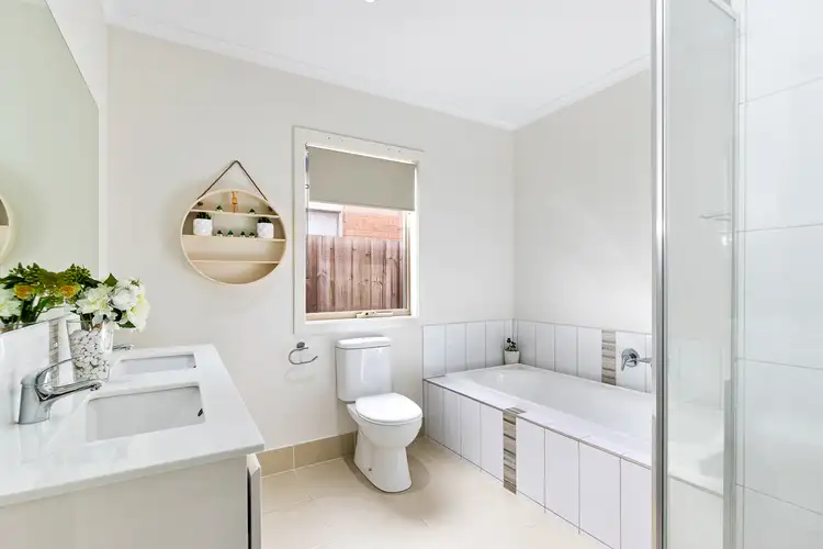 Fifth view of Homely house listing, 5 Persimmon Way, Doreen VIC 3754