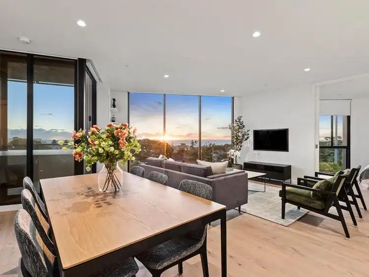 407/10 Railway Walk North, Hampton VIC 3188