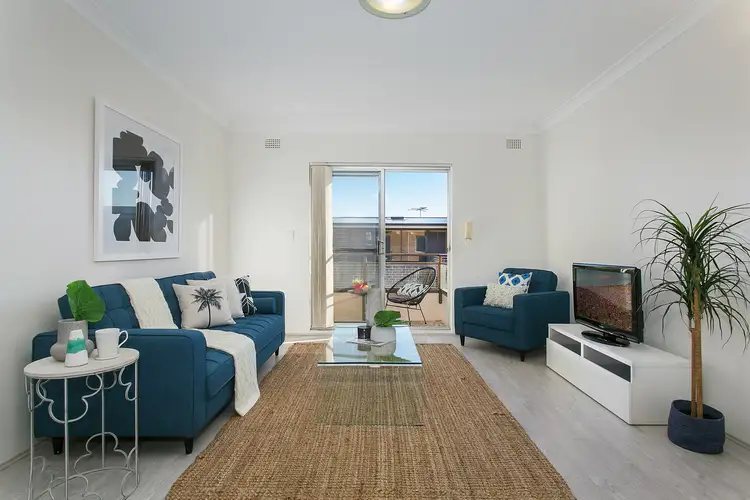 33-35 Macquarie Place