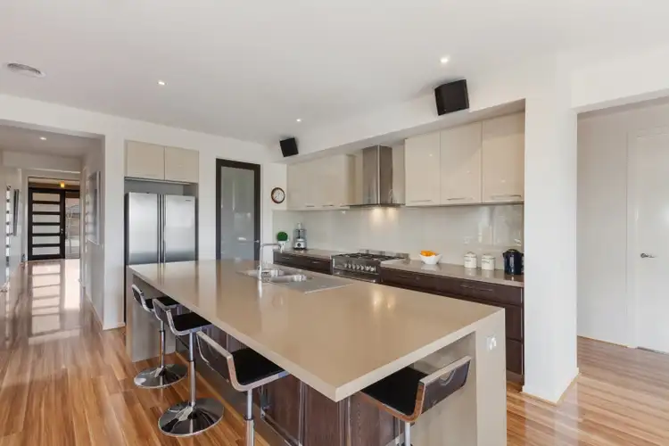 Second view of Homely house listing, 32 Mandalay Circuit, Beveridge VIC 3753
