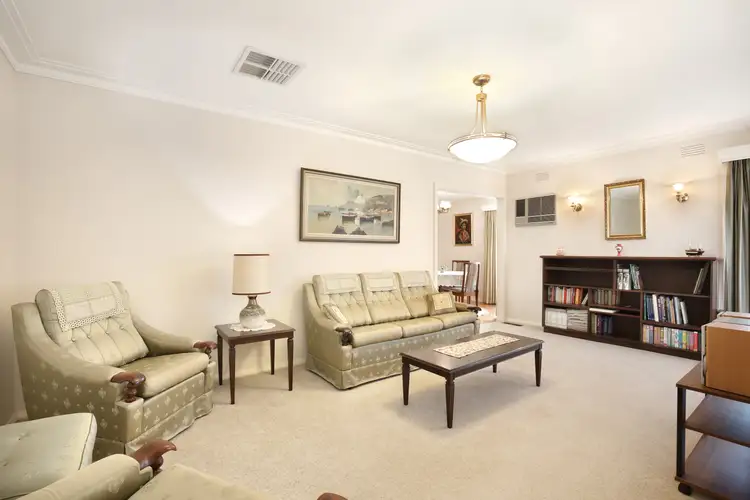 27 Kiewa  Street, Doncaster VIC 3108